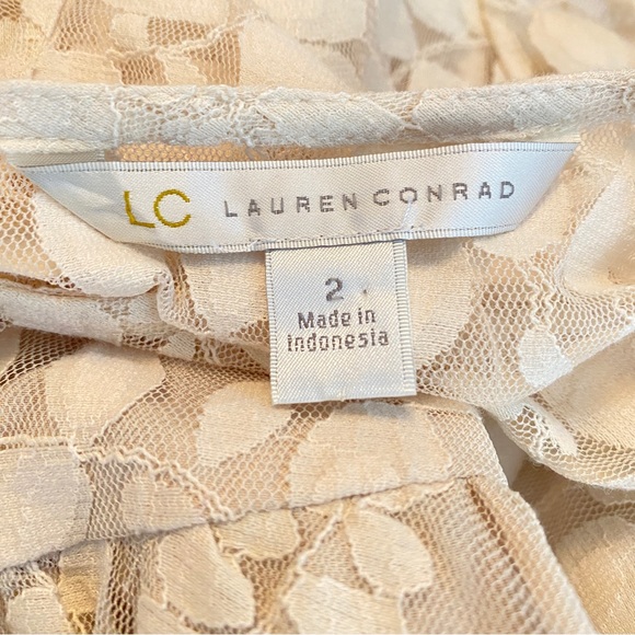 Lauren Conrad cream lace dress, Size 2 - Picture 7 of 12